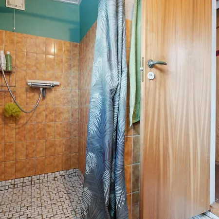 Lovely In With Wifi Holiday home *